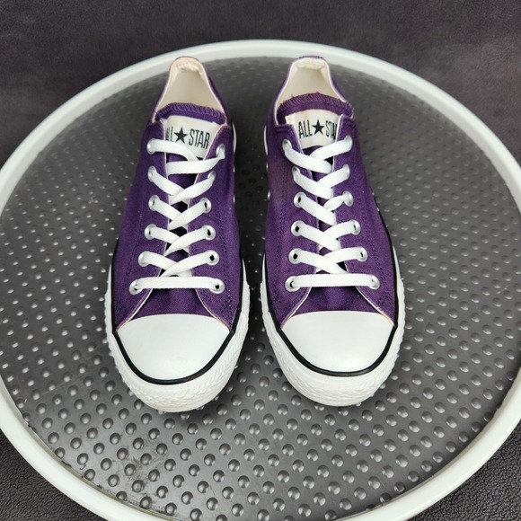 Converse Chuck Taylor All Star Shoes Mens Size 7 Purple...